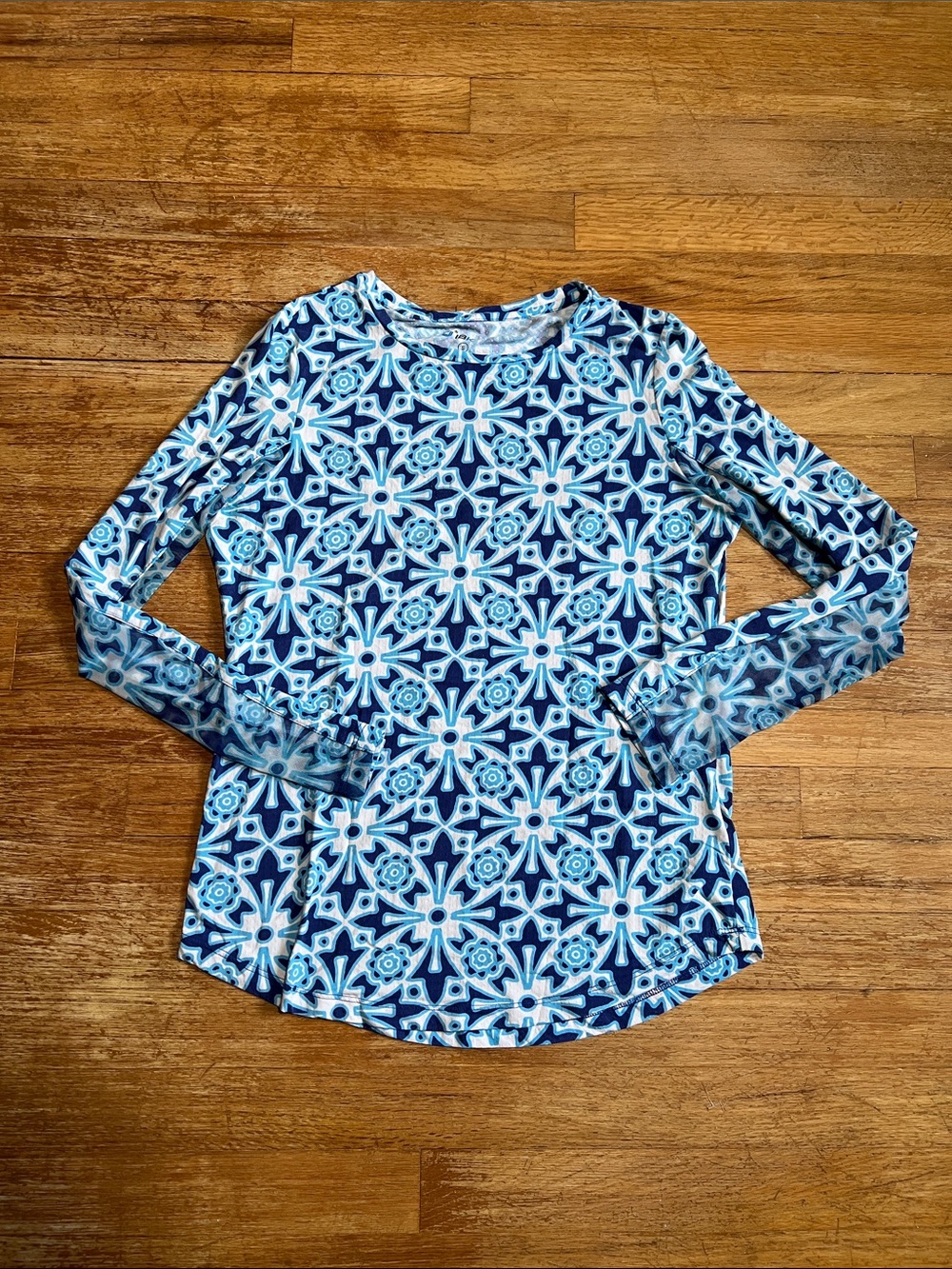 IBKUL Crew Neck Long Sleeve Mesh Top Moroccan Tile Print size s